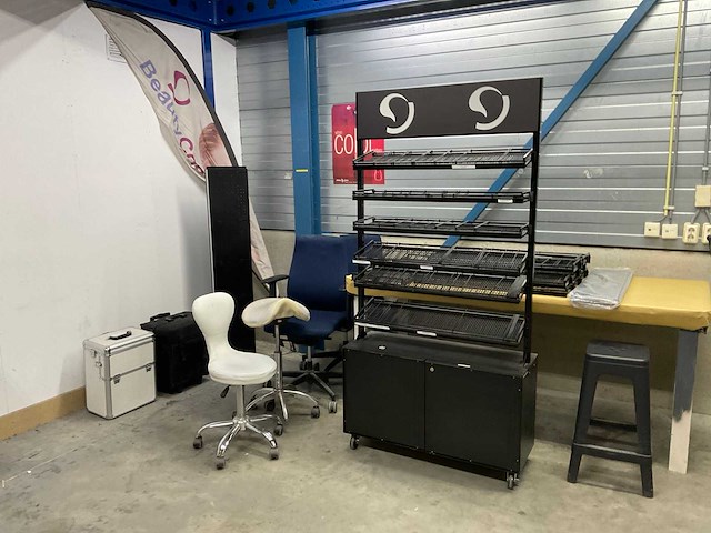 Partij werkplaatsmeubilair en divers - afbeelding 8 van  11