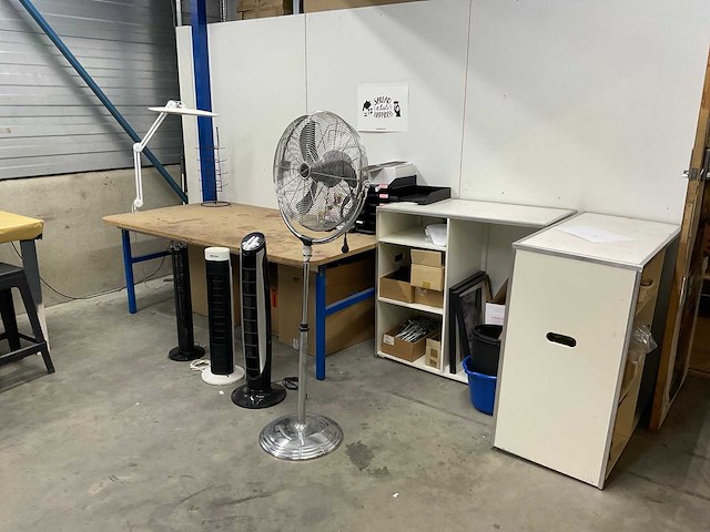 Partij werkplaatsmeubilair en divers - afbeelding 9 van  11