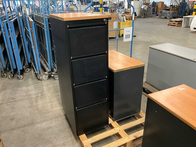 Partij werkplaatsmeubilair - afbeelding 6 van  8