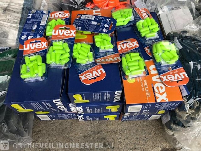 Partij werkschoeisel, werkhandschoenen en divers - afbeelding 4 van  9