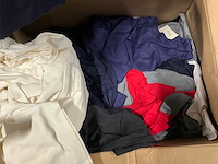 Partij werkschoenen en kleding - afbeelding 3 van  11