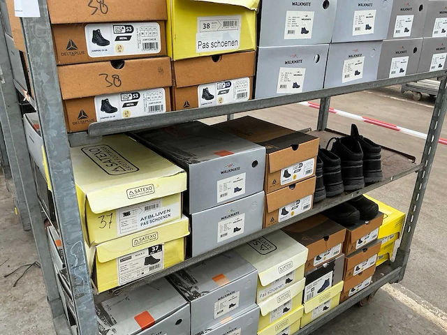 Partij werkschoenen - afbeelding 7 van  12