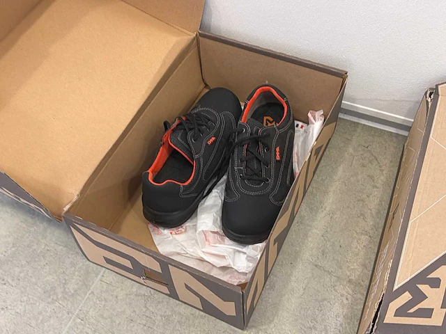 Partij werkschoenen - afbeelding 3 van  15
