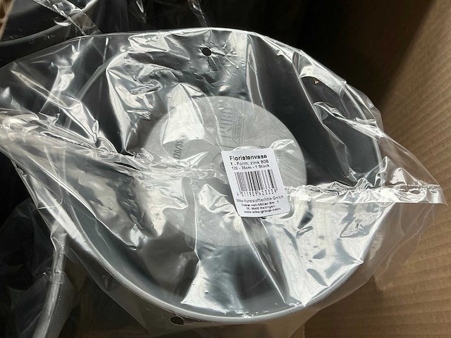 Partij wibo floristvase x-form zink 35cm (30x) - afbeelding 3 van  7