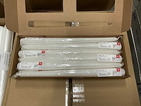 Partij wiedemann conische kaarsen 10h wit ral 300/25mm set/12 (48x) - afbeelding 1 van  5