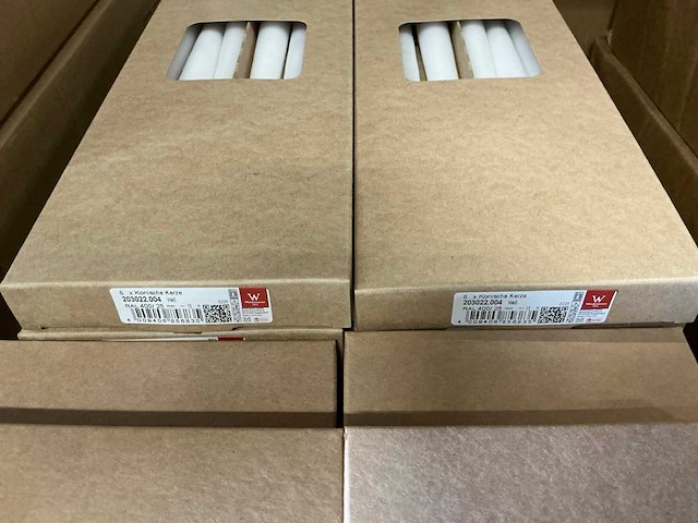 Partij wiedemann conische kaarsen 15h rood&wit (672x) - afbeelding 2 van  3