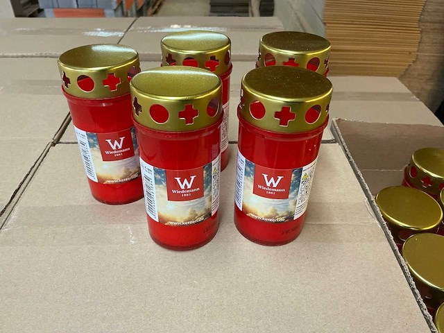 Partij wiedemann grafkaarsen rood met deksels brand 50uur (2300x) - afbeelding 1 van  5