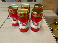 Partij wiedemann grafkaarsen rood met deksels brand 50uur (2300x) - afbeelding 1 van  5
