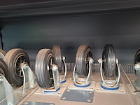 Partij wielen en scharnieren o.a. starx - afbeelding 24 van  34