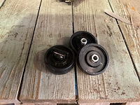 Partij wielen voor wieltjesbanen - afbeelding 1 van  4