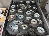 Partij wielen - afbeelding 2 van  2