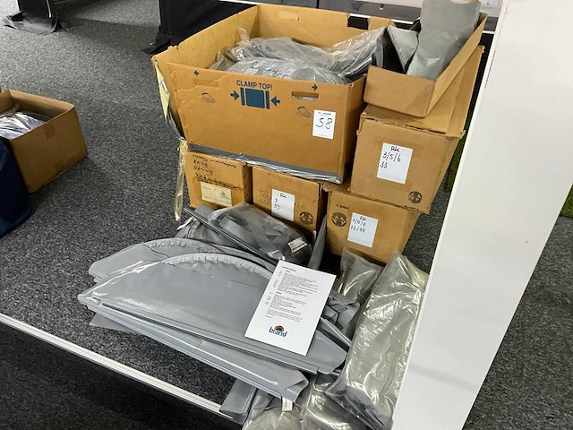 Partij wielflappen & tochtstroken - afbeelding 1 van  4