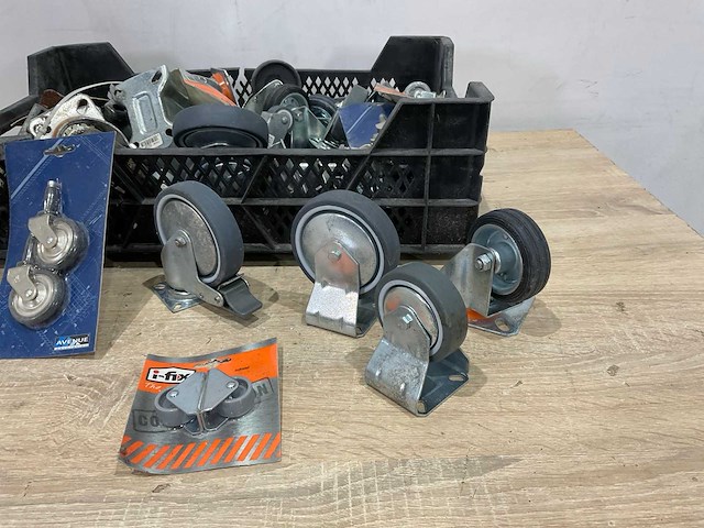 Partij wieltjes - afbeelding 3 van  6