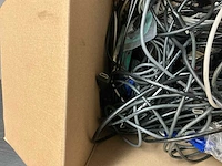 Partij wifi en electronica kabels - afbeelding 6 van  9