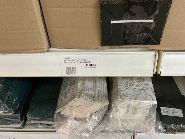 Partij wijn cadeauverpakingen - afbeelding 32 van  48