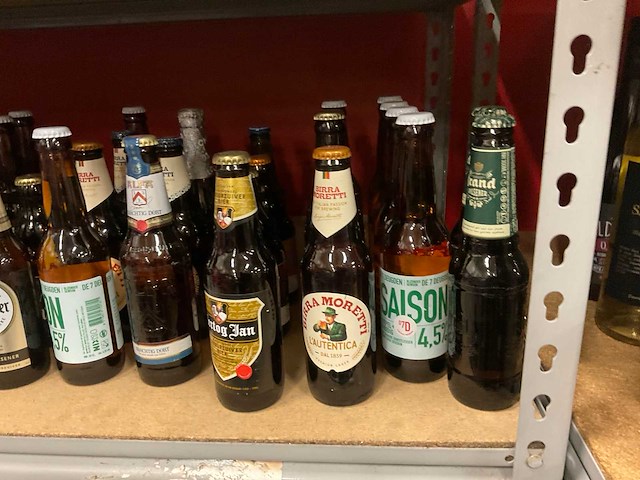 Partij wijn, champagne, prosecco, bier - afbeelding 4 van  21