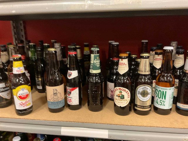 Partij wijn, champagne, prosecco, bier - afbeelding 5 van  21