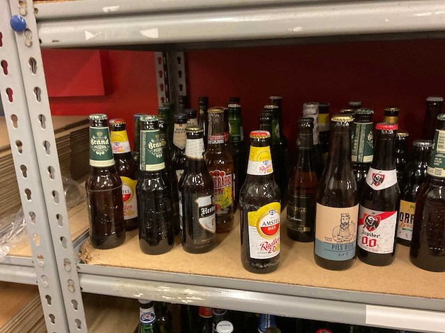Partij wijn, champagne, prosecco, bier - afbeelding 6 van  21