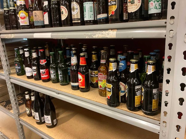 Partij wijn, champagne, prosecco, bier - afbeelding 7 van  21