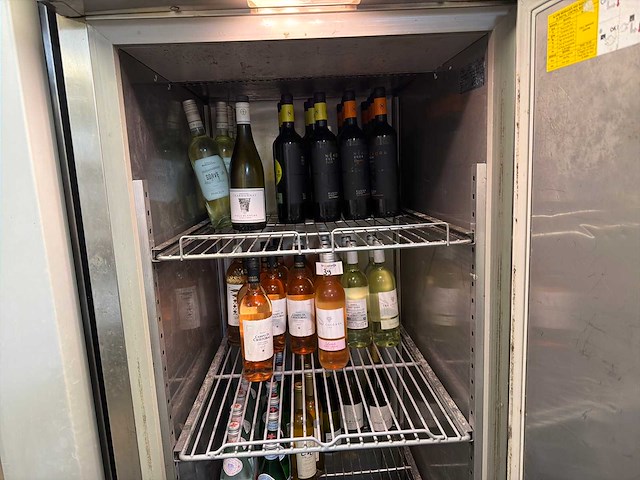 Partij wijn - afbeelding 1 van  6