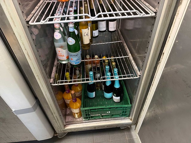 Partij wijn - afbeelding 2 van  6