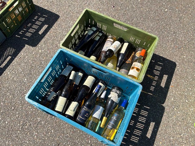 Partij wijn - afbeelding 1 van  2