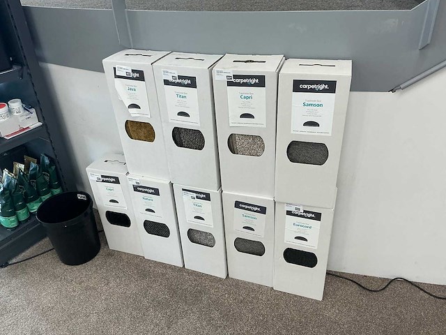 Partij winkel artikelen - afbeelding 1 van  3