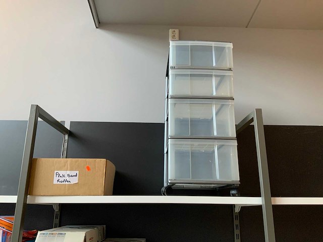 Partij winkel benodigdheden - afbeelding 2 van  6