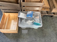 Partij winkel inventaris en inpakmateriaal - afbeelding 8 van  12