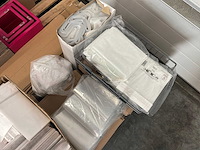 Partij winkel inventaris en inpakmateriaal - afbeelding 12 van  12