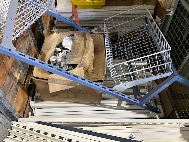 Partij winkel meubilair - afbeelding 2 van  10