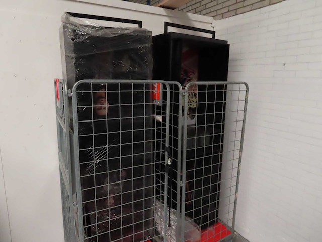 Partij winkelinrichting - afbeelding 12 van  12