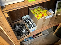 Partij winkelinventaris en fietsbenodigdheden - afbeelding 3 van  20