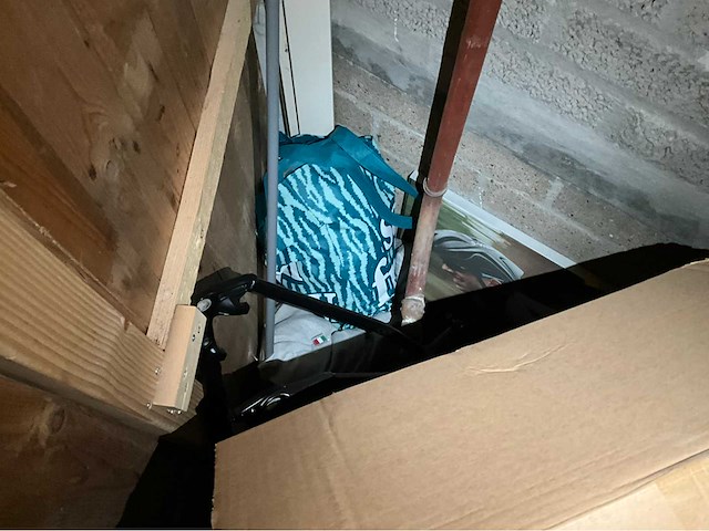 Partij winkelinventaris en fietsbenodigdheden - afbeelding 12 van  20