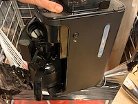 Partij winkelinventaris en handelsgoederen, philips, goui, new balance en diversen - afbeelding 7 van  14