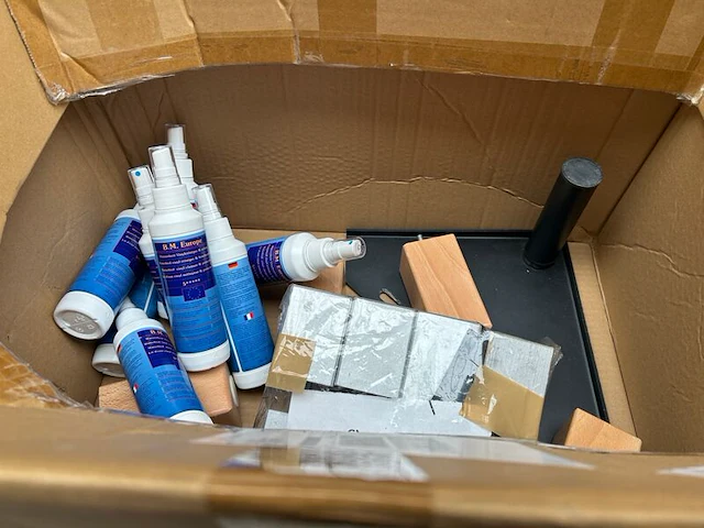 Partij winkelinventaris en toebehoren - afbeelding 11 van  14