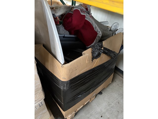 Partij winkelinventaris, kledinghangers en diversen - afbeelding 6 van  14