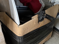 Partij winkelinventaris, kledinghangers en diversen - afbeelding 6 van  14