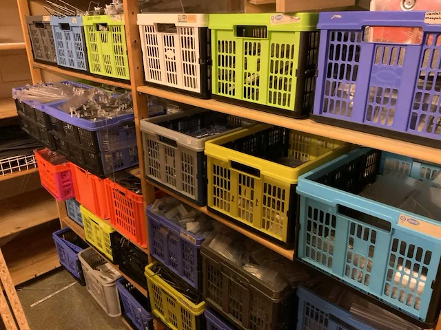 Partij winkelmateriaal - afbeelding 1 van  9