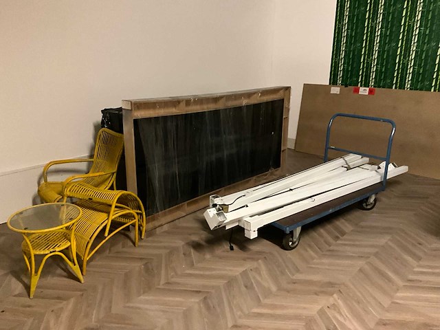 Partij winkelmeubels - afbeelding 3 van  6