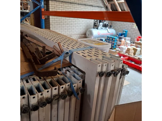 Partij winkelstellingmateriaal - afbeelding 5 van  13
