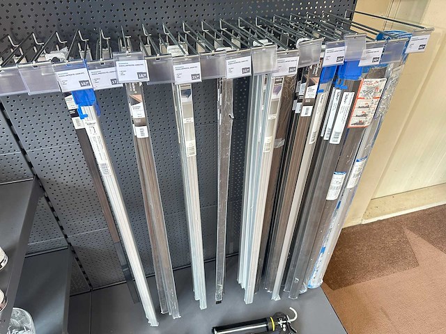 Partij winkelvoorraad - afbeelding 4 van  6