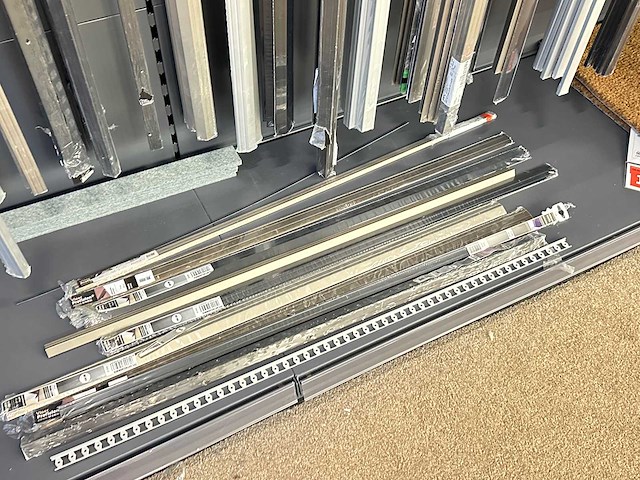 Partij winkelvoorraad - afbeelding 3 van  6