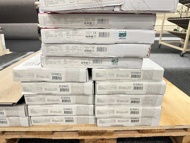 Partij winkelvoorraad - afbeelding 2 van  3