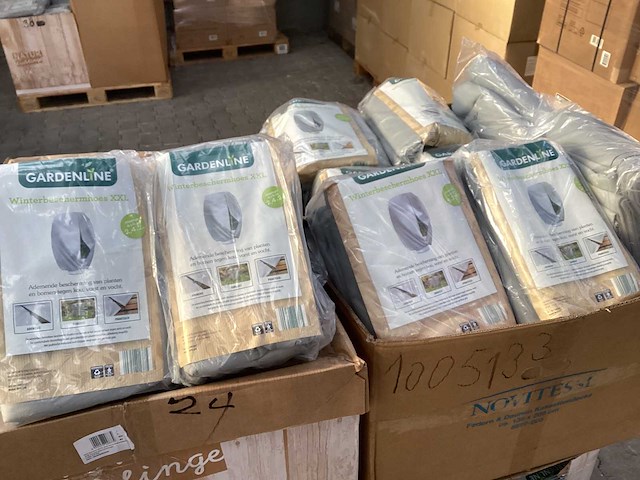 Partij winterbeschermhoes gardenline (100x) - afbeelding 1 van  5