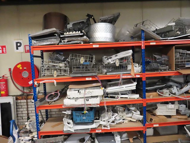 Partij witgoed onderdelen met stellingen - afbeelding 3 van  11