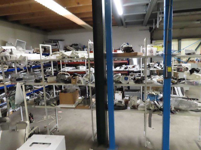 Partij witgoed onderdelen met stellingen - afbeelding 5 van  11