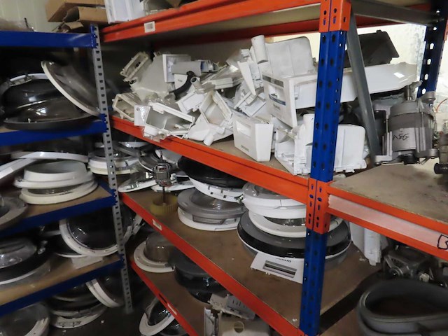 Partij witgoed onderdelen met stellingen - afbeelding 10 van  11