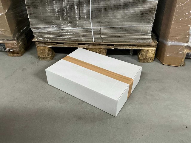 Partij witte amer. vouw dozen 420x300x95mm (900x) - afbeelding 4 van  4