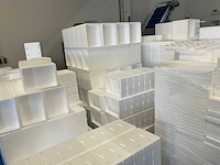 Partij witte eps/tempex isolatie- en transportverpakkingen - afbeelding 5 van  8